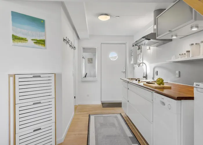 Апартаменты Amazing In With Wifi *